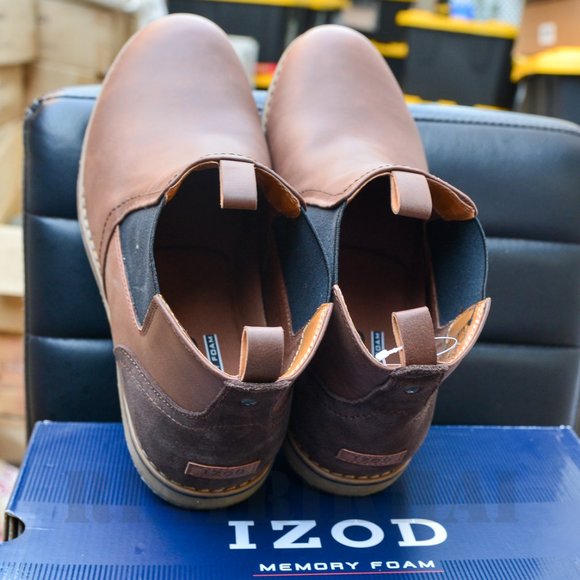 Men's Lucas Pull-On Chukka Leather Boot in Brown Memory Foam Round Toe IZOD - Picture 8 of 8